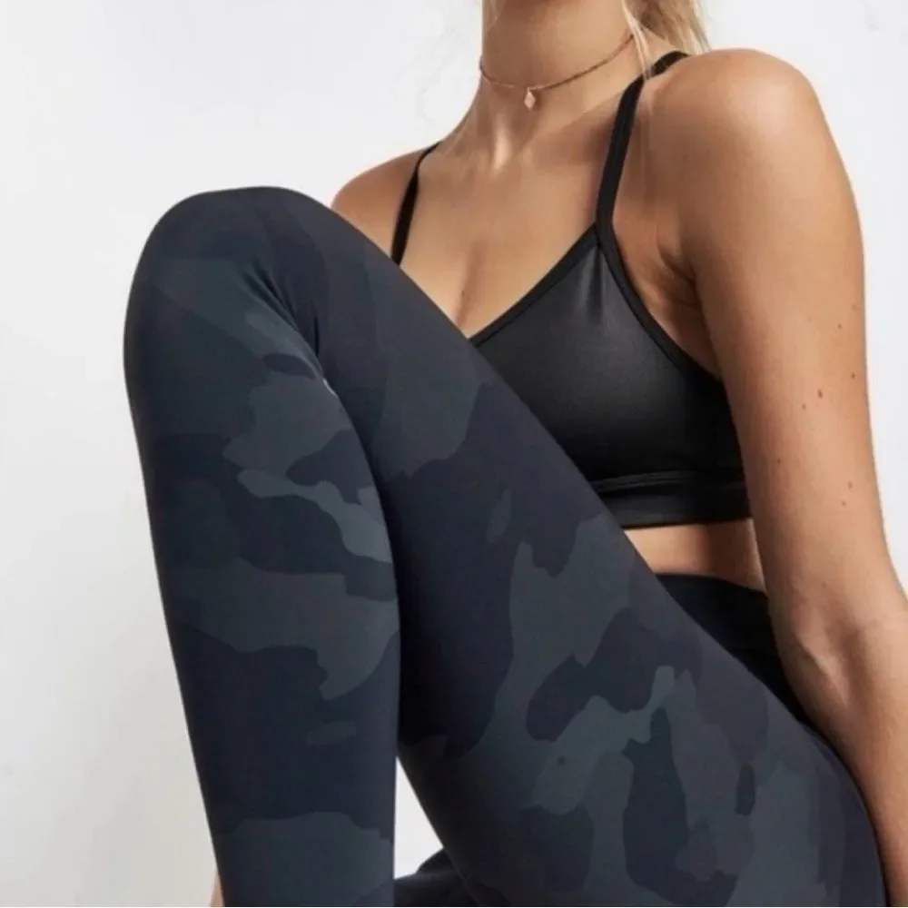 ALO High Waist Camo Vapor Leggings XS